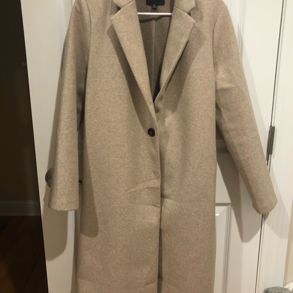 Love Tree Classic Beige Trench Coat